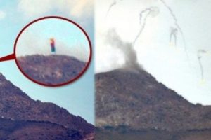Ter&ouml;ristlerin saklandığı tepeye bomba yağdı