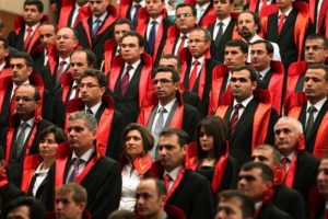 Hakim ve savcı sınavı tekrarlanacak