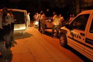 Polise ateş a&ccedil;an kar maskeli şahıslara nefes kesen operasyon