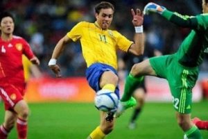 Elmander İsve&ccedil;'i zafere taşıdı!