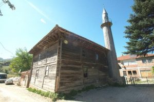 &Ccedil;ivisiz cami ilgi bekliyor