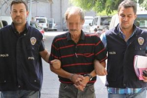 Pes artık! &Ouml;z oğlunu taciz etti