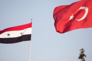 Suriye sınırında ka&ccedil;ak i&ccedil;ki operasyonu