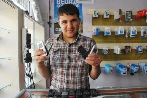 Eski model cep telefonlarına rağbet