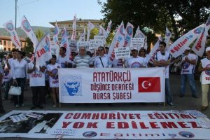 Bursa'da 4+4+4 tepki y&uuml;r&uuml;y&uuml;ş&uuml;
