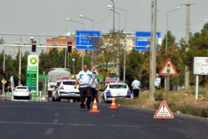 Diyarbakır'da bombalı eylemci alarmı!