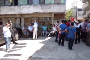 Alaplı'da şehit ailesinin bekleyişi s&uuml;r&uuml;yor