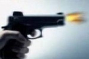 Bakırk&ouml;y'de &ccedil;atışma: 1 &ouml;l&uuml; 2 yaralı