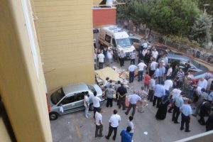 Balkon &ccedil;&ouml;kt&uuml;: 2'si &ccedil;ocuk 4 yaralı