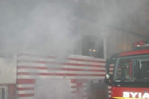 5 katlı apartmanda yangın paniği