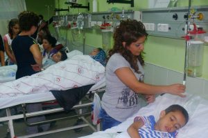 D&uuml;ğ&uuml;n pilavı 45 kişiyi zehirledi