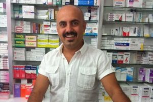 Gen&ccedil; eczacı hayata tutunamadı