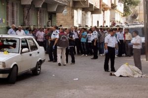 Arazi anlaşmazlığı: 1 &ouml;l&uuml;, 1 yaralı