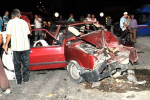 S&ouml;ke'de trafik kazası: 1 &ouml;l&uuml;, 7 yaralı
