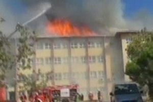 Kartal'da okulda korkutan yangın