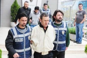 Sigara yasağı cinayetine &ccedil;ifte m&uuml;ebbet