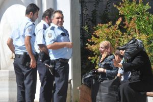 Suriyeli m&uuml;lteci kaynana Bursalı damadı &ccedil;ileden &ccedil;ıkardı