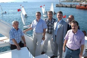 K&ouml;rfezde yelken yarışları