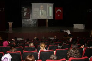 Din&ccedil;er'den yeni &ouml;ğretmenlere telekonferanslı eğitim