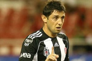 UEFA'dan geldi Nihat'a gitti!