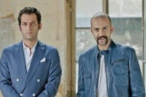 Suskunlar kapıda kaldı