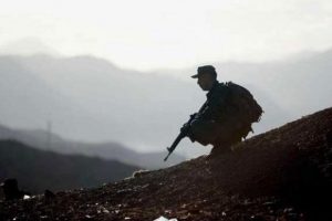 Şemdinli'de yaralanan asker şehit oldu