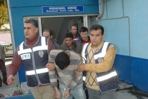 Taş yutturduğu kişiyi silahla &ouml;ld&uuml;ren sanığa m&uuml;ebbet