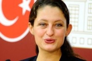 CHP'li Pavey bir ilki ger&ccedil;ekleştirdi