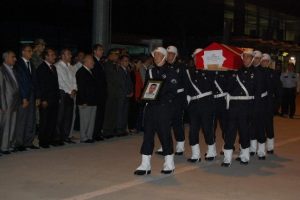 Şehit polis memuru memleketine uğurlandı