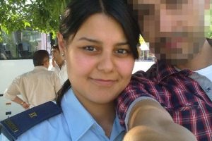 Saldırıya uğrayan kadın polis hayatını kaybetti