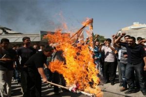 Konya'da film protestosu