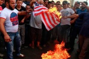 İslam'a hakaret i&ccedil;eren filme tepkiler b&uuml;y&uuml;yor