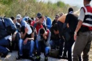 Ka&ccedil;ak Afgan g&ouml;&ccedil;menler Uşak'ta