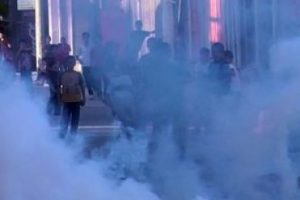 Silopi savaş alanına d&ouml;nd&uuml;...Yine &ccedil;ocukları alet ettiler