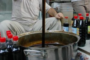 Sofraların vazge&ccedil;ilmezi nar suyu