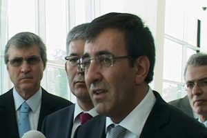 Bakan Yılmaz şehit haberi &uuml;zerine programını kesti