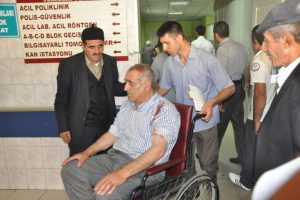 D&uuml;ğ&uuml;n yolunda kaza: 10 yaralı