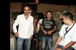 Otomobil u&ccedil;uruma yuvarlandı: 1 &ouml;l&uuml;