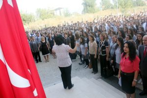 BTSO H&uuml;seyin Sungur Anadolu lisesinde ilk heyecan