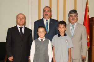 B&uuml;y&uuml;kşehir eğitimin ve esnafın yanında