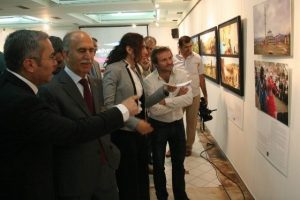 T&uuml;rkiye'de Zaman sergisi Bursa Fotofest'te