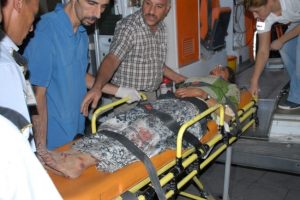 İş&ccedil;i taşıyan minib&uuml;s kaza yaptı: 19 yaralı