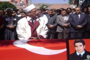 Şehidin babası kalp krizi ge&ccedil;irdi