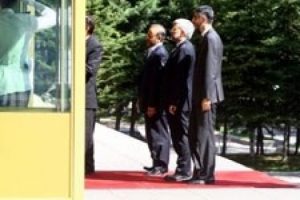 Celili'ye Başbakanlık'ta k&ouml;t&uuml; s&uuml;rpriz