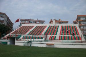 Mudanya stadı yenileniyor