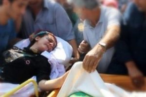 Eşine son kez dokundu: Sensiz nasıl yaşarım
