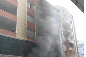 Trafo patladı 8 kişi dumandan etkilendi