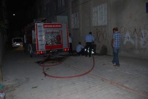 Bodrum katında &ccedil;ıkan yangın korkuttu