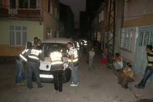 Uyuşturucu tacirlerine helikopterli operasyon