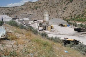 PKK şantiye bastı: 1 &ouml;l&uuml;